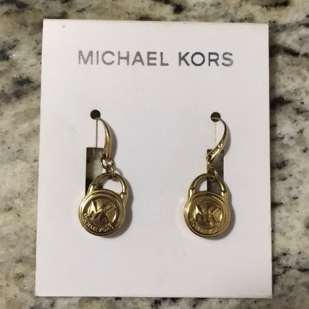 Micheal Kors earnings